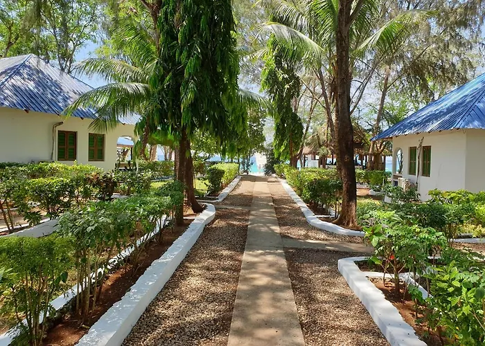 Nungwi Inn Beach Cottages