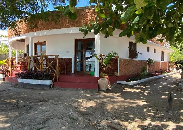 Menai Bay Beach Bungalows Unguja Ukuu