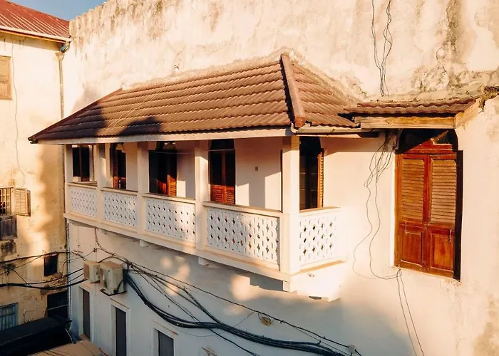 Pet friendly Spacious Apartment Living In Stone Town W Ac Zanzibar