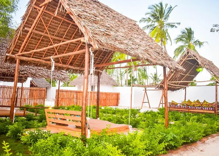 Uhuru Hotel & Restaurant Nungwi